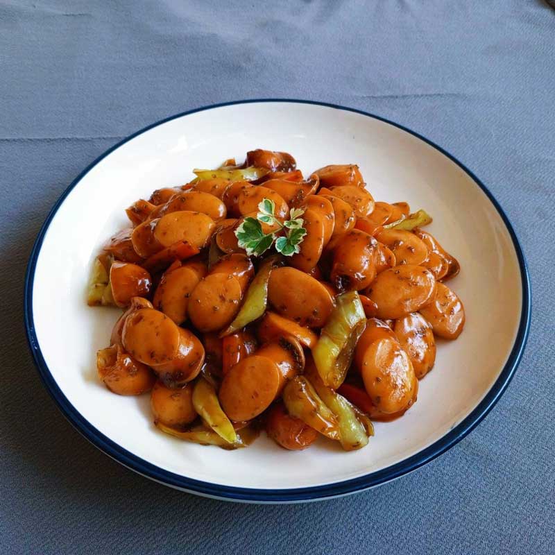 สูตรไส้กรอกผัดซอสมะเขือเทศ