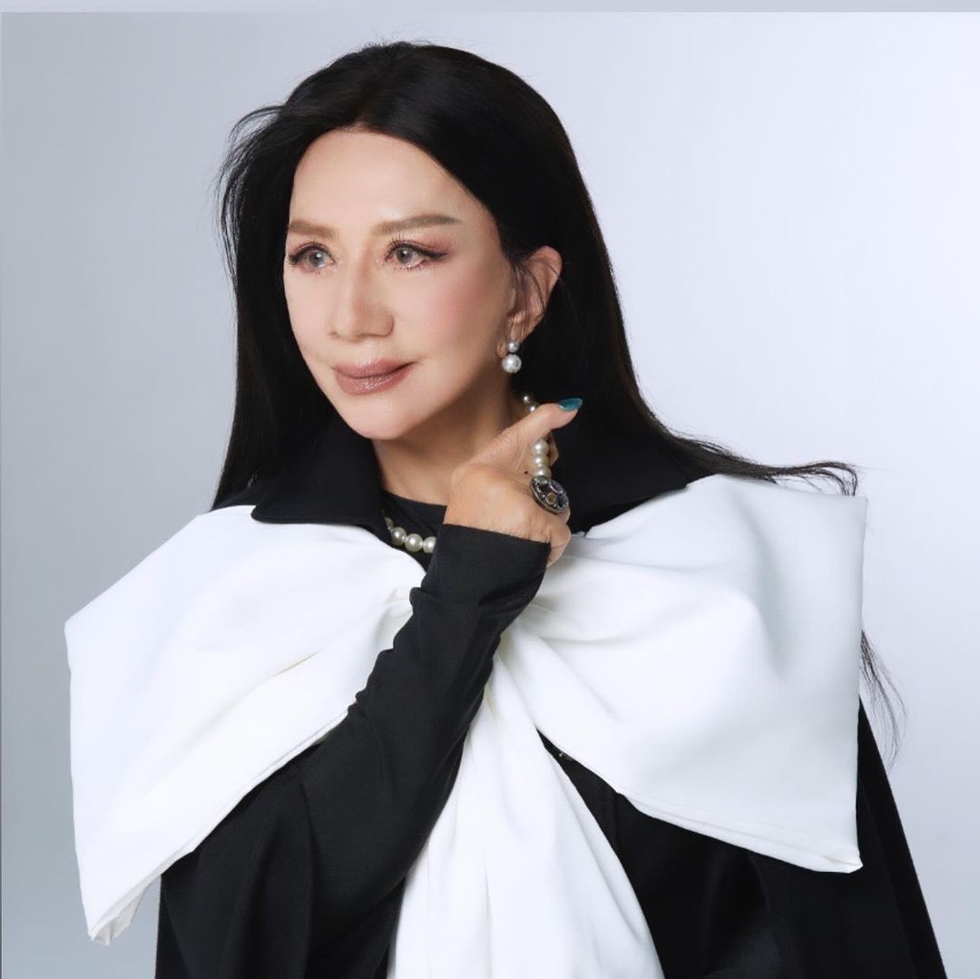 อมรา อัศวนนท์