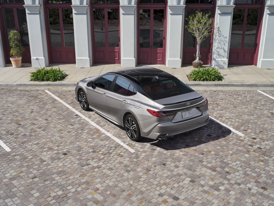 ดีไซน์ภายนอก ของ Toyota Camry 2024