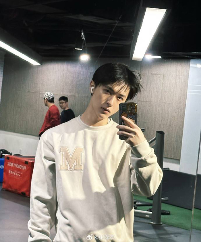 จางอี้เจี๋ย Zhang Yi Jie นักแสดงจีน