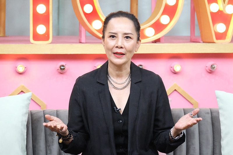 ต่าย เพ็ญพักตร์ 