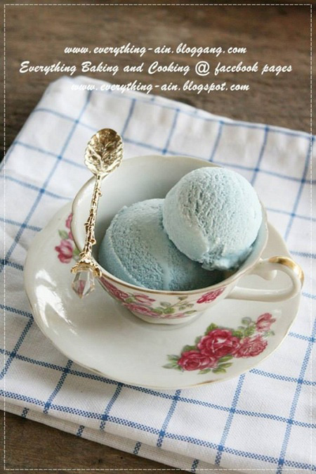 ไอศกรีมอัญชัน ขนมสีฟ้า ขนมวันแม่ สูตรขนม