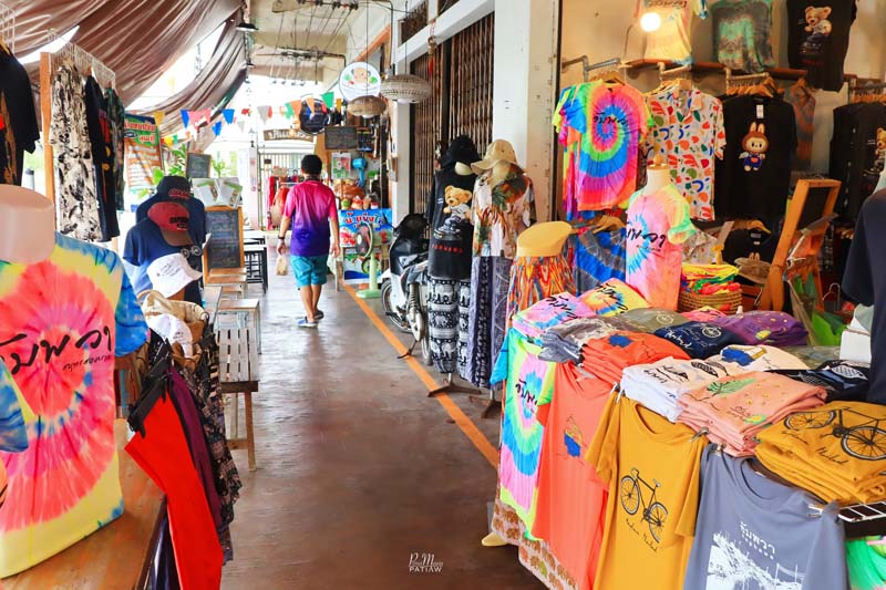 เที่ยวตลาดน้ำอัมพวา