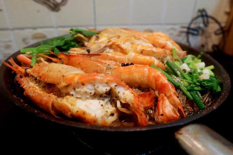 กุ้งอบวุ้นเส้น