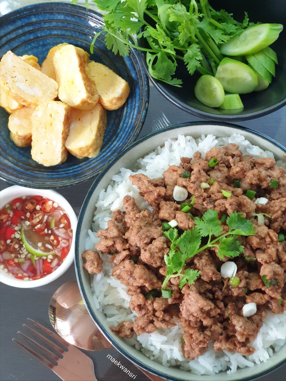 หมูสับผัดพริกไทย