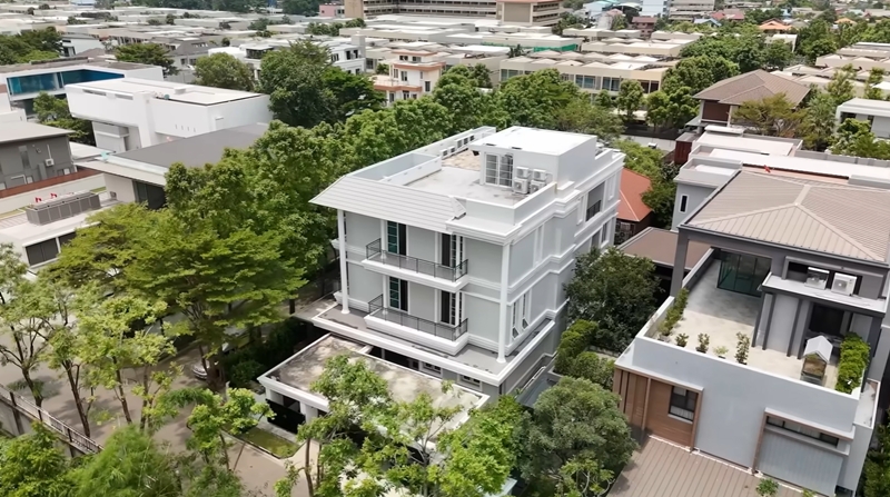บ้าน โอ๋ ภัคจีรา