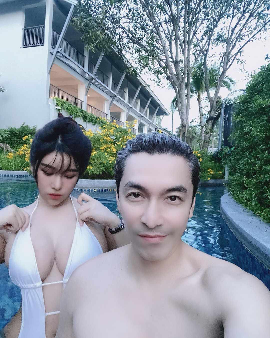 ปู แบล็คเฮด