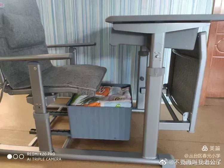 โต๊ะนักเรียน