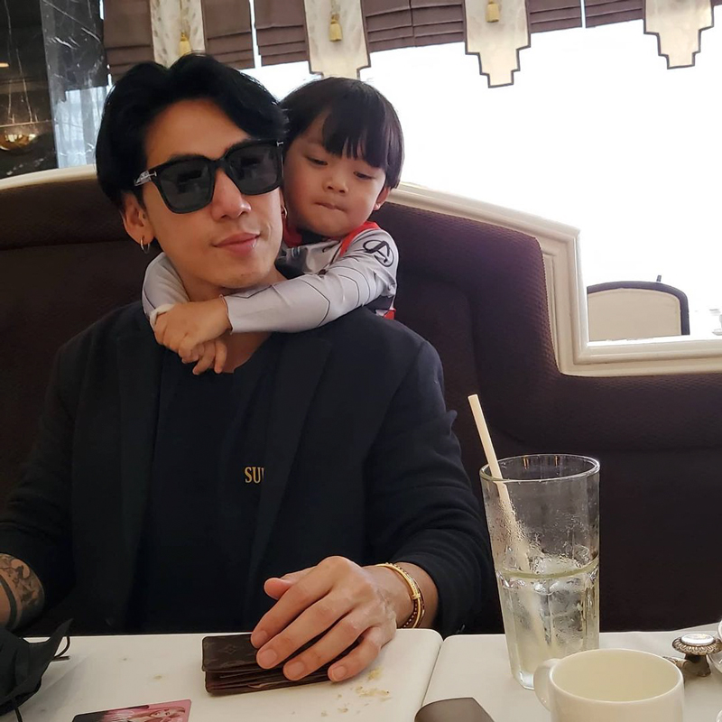 ดีเจเพชรจ้า