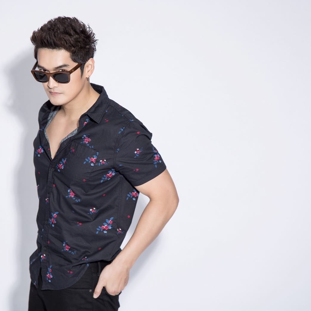 อู๋ นวพล