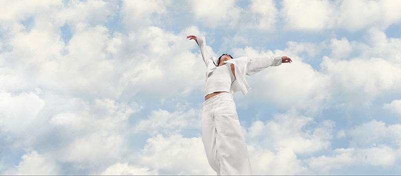 Cloud Dancer  สีแห่งปี 2026 ของ Pantone