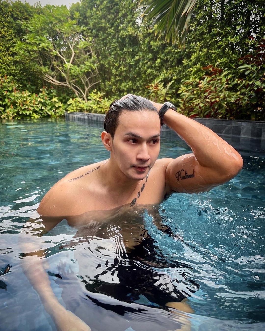 เอ็ม นันทวัฒน์ ผ่องบุรุษ