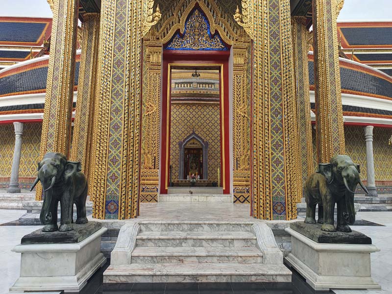 ไหว้พระ วัดราชบพิธ