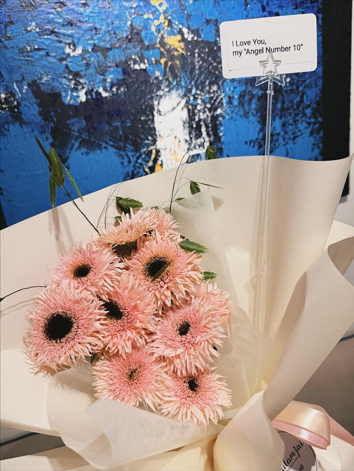 โบว์ เบญจวรรณ ฉลองครบรอบ 10 เดือน แบงค์ พชร 