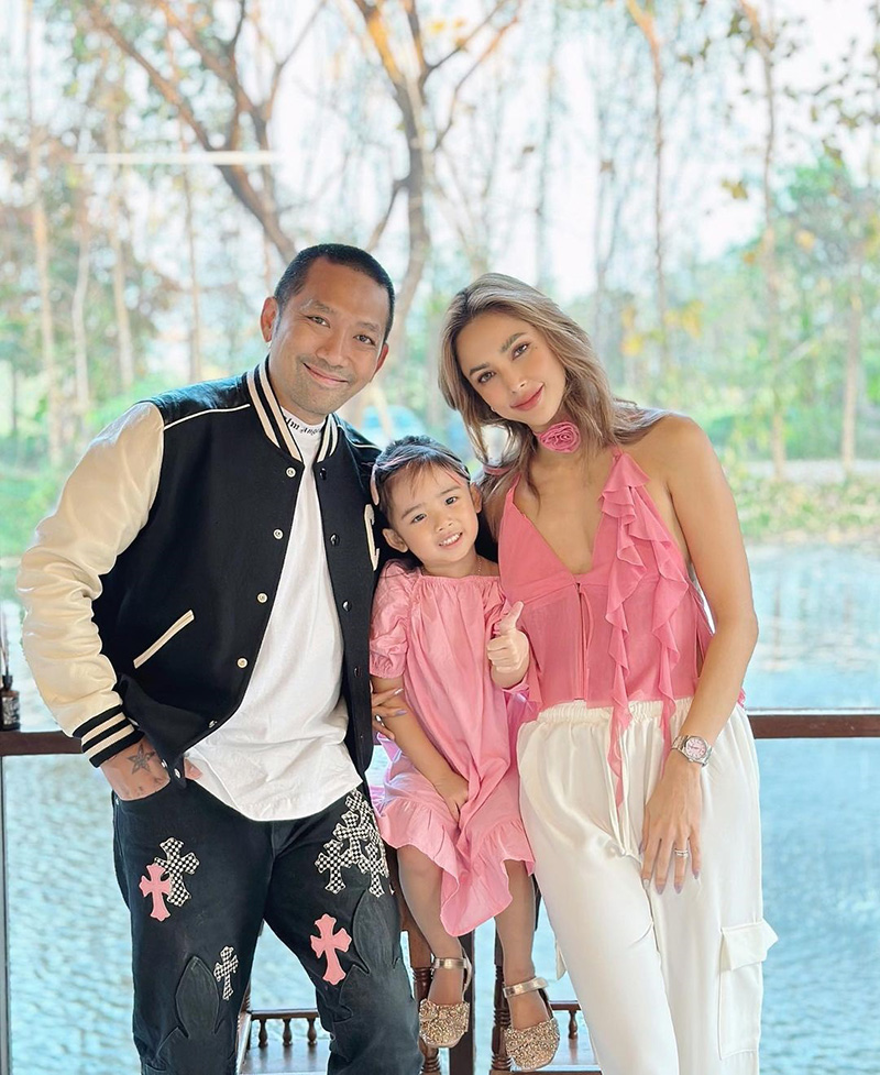 น้องดิสนีย์ ลูกสาว อุ้ม ลักขณา