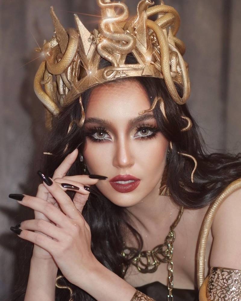 เบลล่า ราณี, ฮาโลวีน