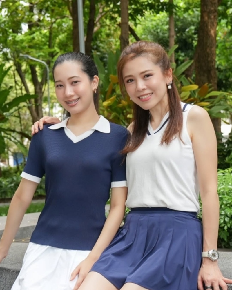 กิ๊ฟท์ ทีสเกิร์ต