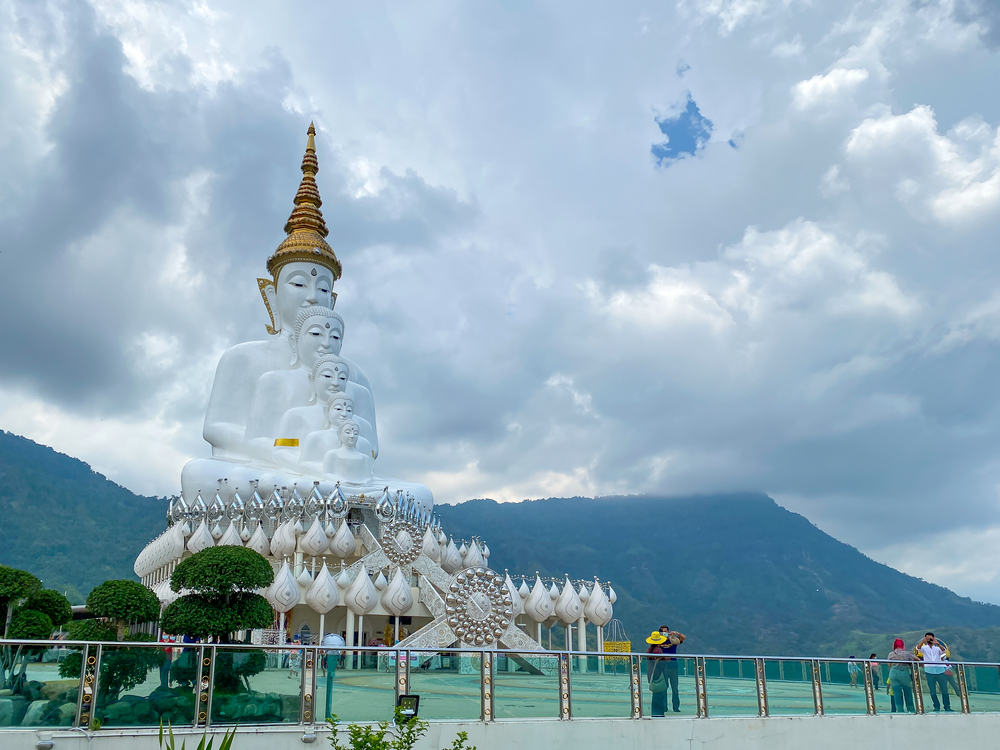 วัดพระธาตุผาซ่อนแก้ว เพชรบูรณ์