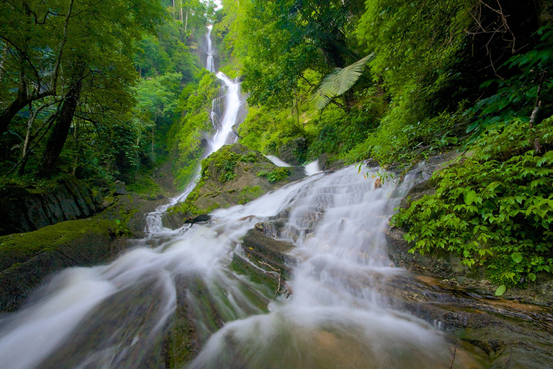 น้ำตกในอุทยานแห่งชาติคลองวังเจ้า