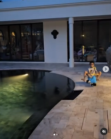 น้องโพธิ์ ลูกชายชาคริต แย้มนาม