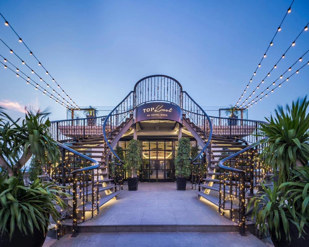 Top Knot ร้านอาหาร Rooftop กรุงเทพฯ