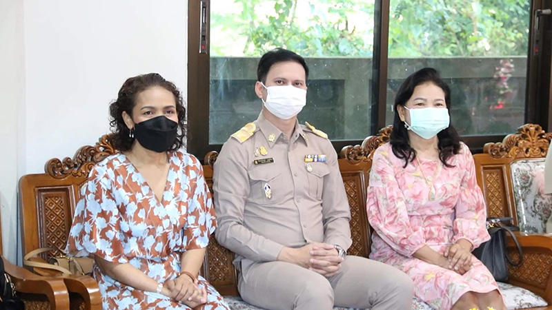 แม่ ลิซ่า BLACKPINK 