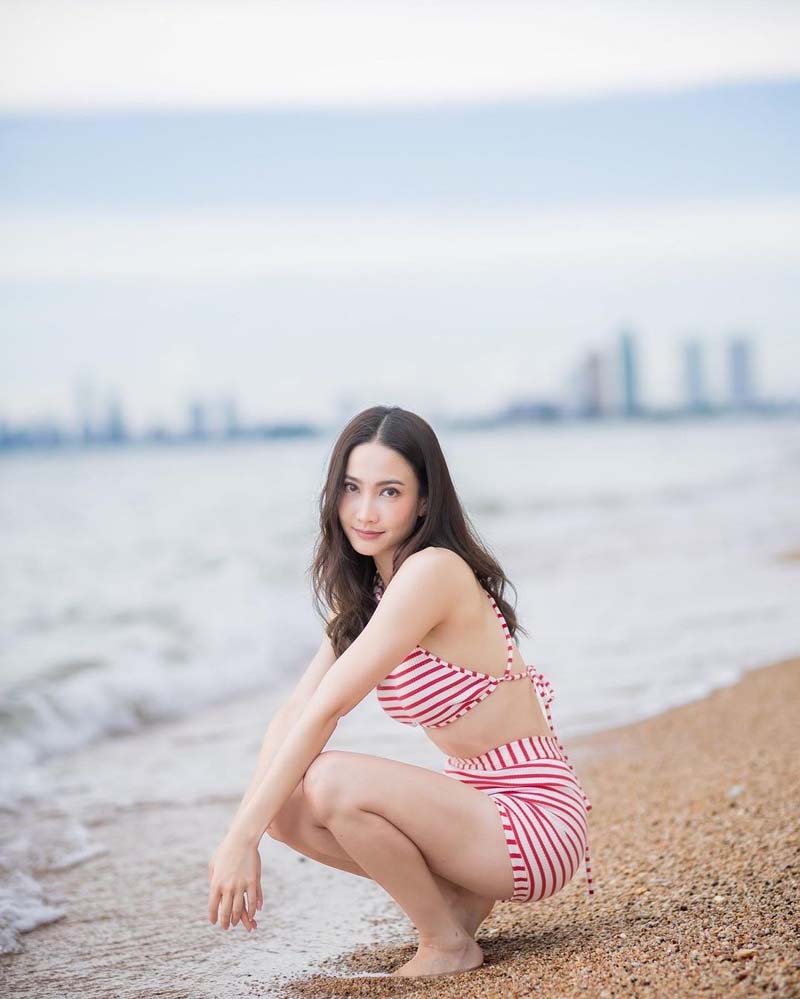 แต้ว ณฐพร ชุดว่ายน้ำ