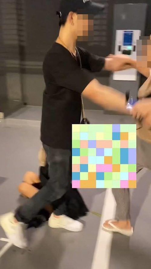 เคนลี Take Me Out 