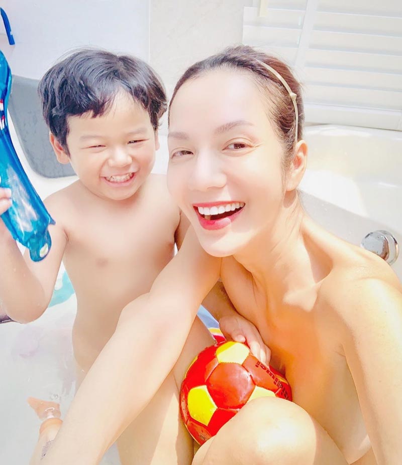 อ๋อม สกาวใจ