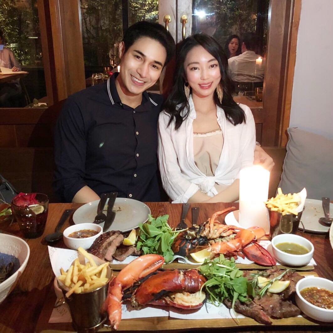 โอม อัชชา แฟน