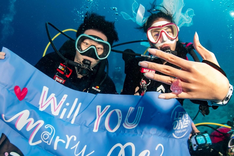 มะเหมี่ยว พรชดา ถูกแฟนหนุ่มขอแต่งงาน