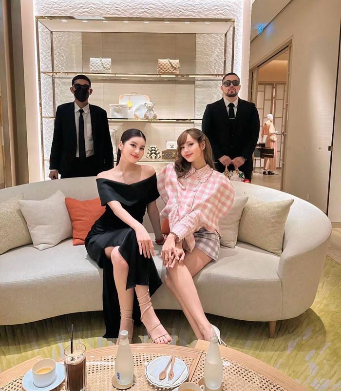 ออน สมฤทัย อวดภาพคู่ ลิซ่า