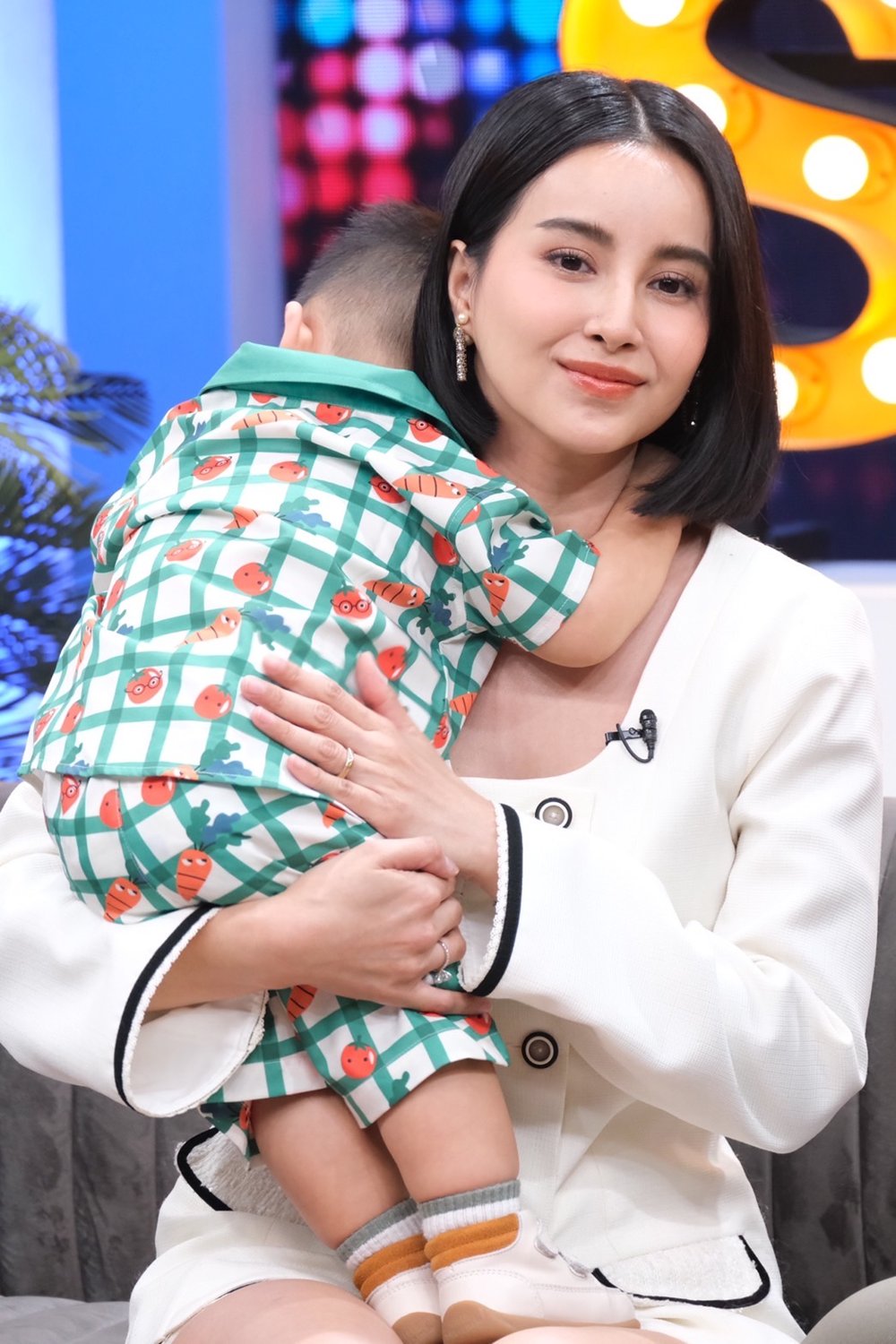 น้ำฝน พัชรินทร์ ควง อาร์ม พิพัฒน์ เปิดตัว น้องเวลา กว่าจะมีลูกไม่ง่าย 