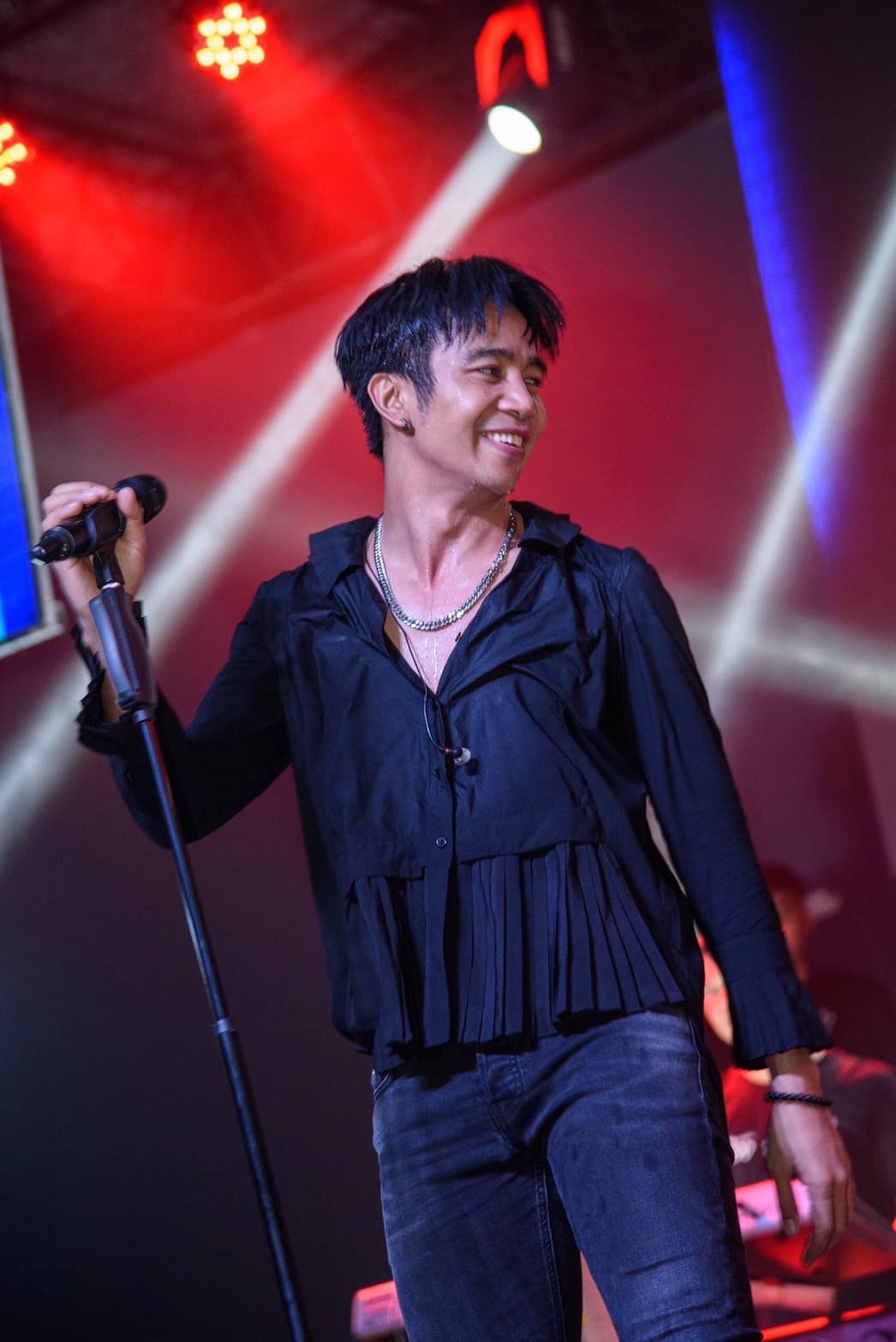 ก้อง ห้วยไร่ 