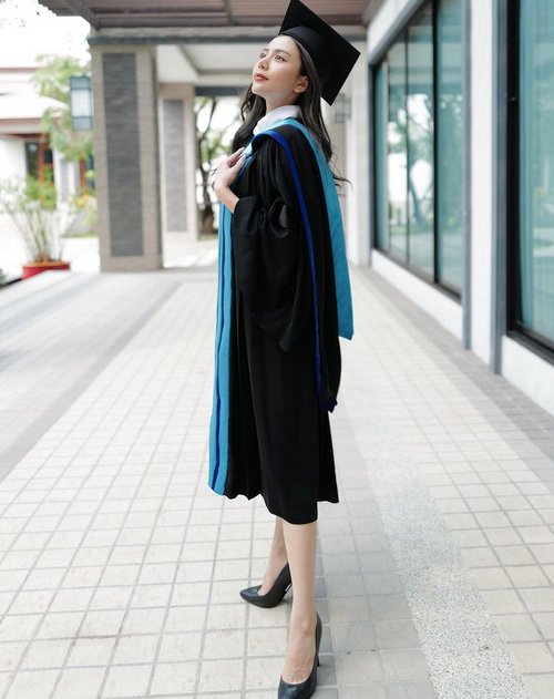 ดารารับปริญญา