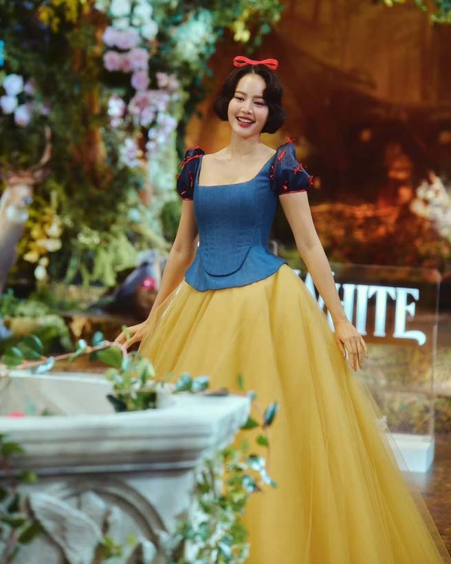 โบว์ เมลดา แปลงโฉมเป็นสโนว์ไวท์ โปรโมต Disney's Snow White