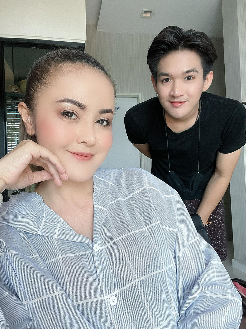 ลำยอง หนองหินห่าว 