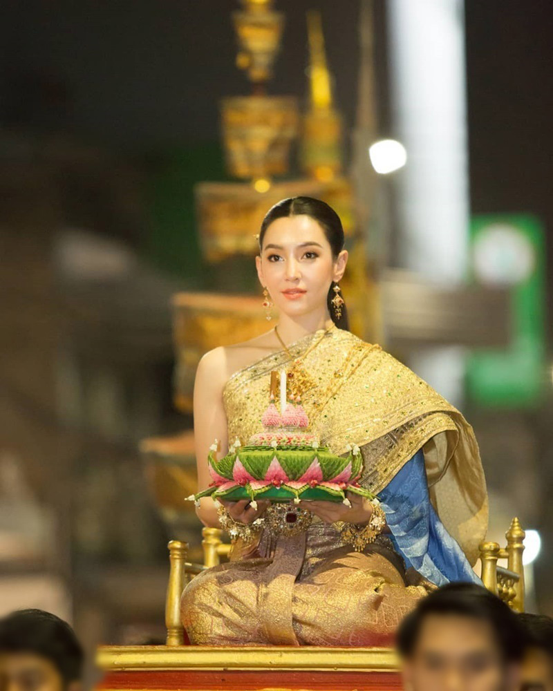 เบลล่า