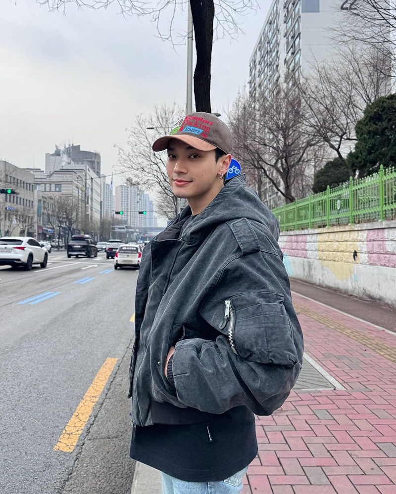  โอบ โอบนิธิ