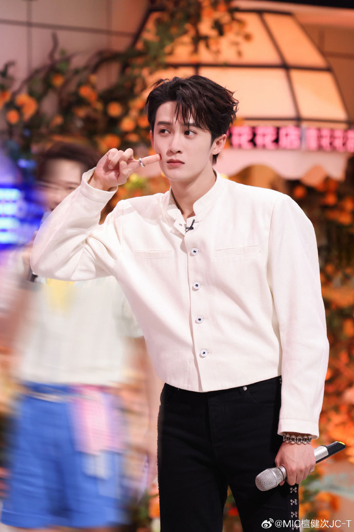 จางหว่านอี้