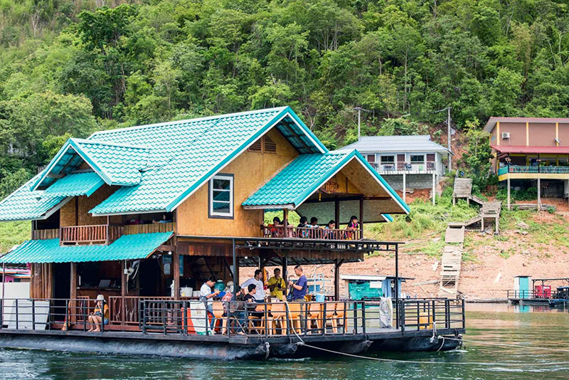 ที่พักล่องแพ กาญจนบุรี