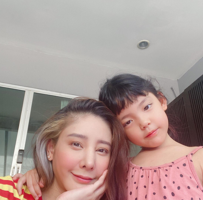 แตงโม นิดา