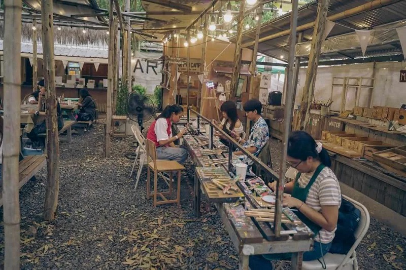 ตลาดลับกลางป่า สาขาวงเวียนบางเขน