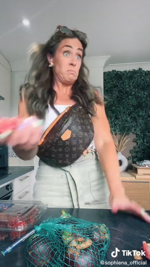 ฝรั่งกินมังคุดครั้งแรก