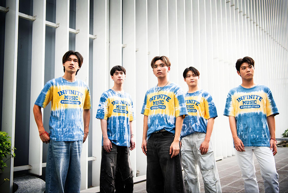 เสื้อ THE POWER BAND