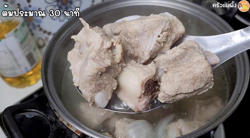 ข้าวต้มกระดูกหมู
