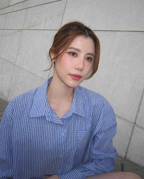 เอสเธอร์ สุปรีย์ลีลา ทรงผม