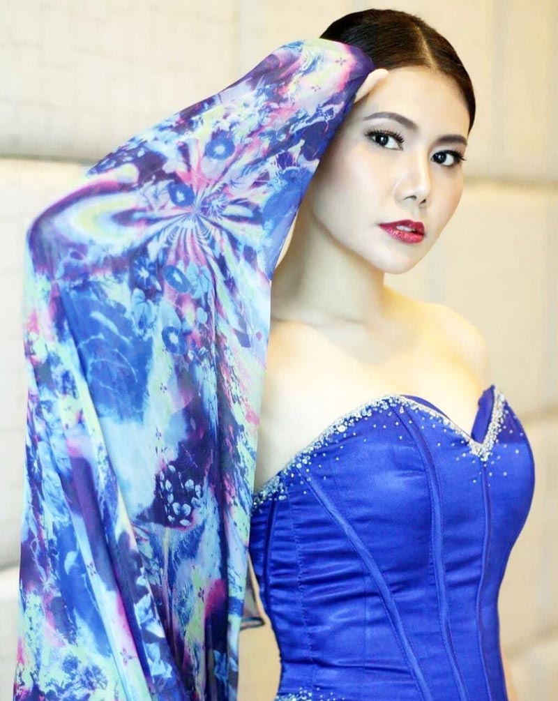 น้ำฝน ทวีพร