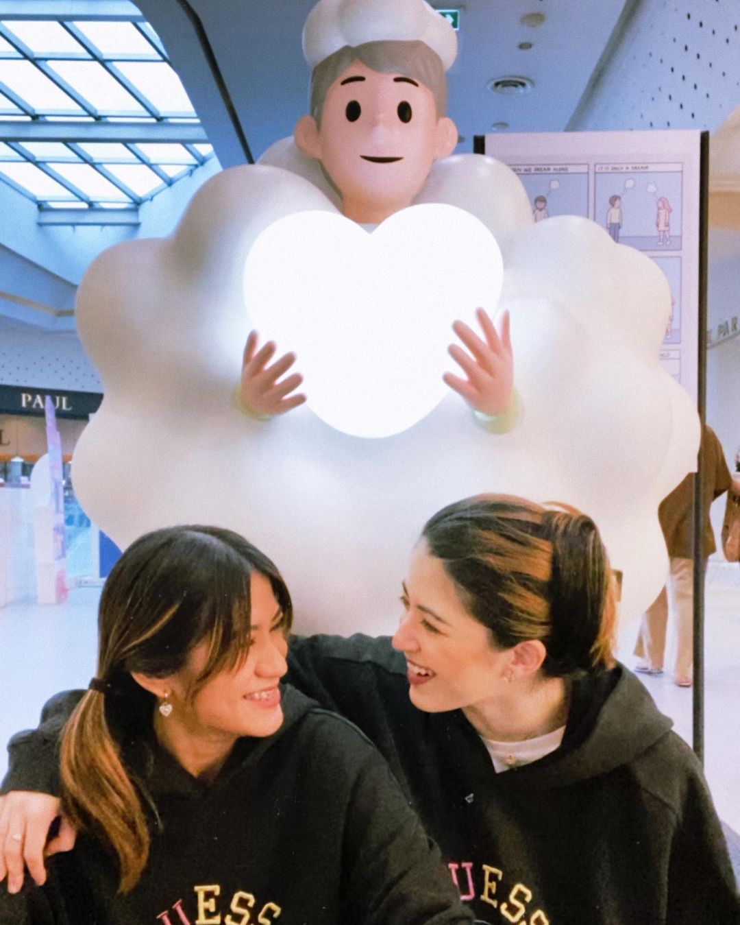 โซฟี่ อัปสรสิริ 