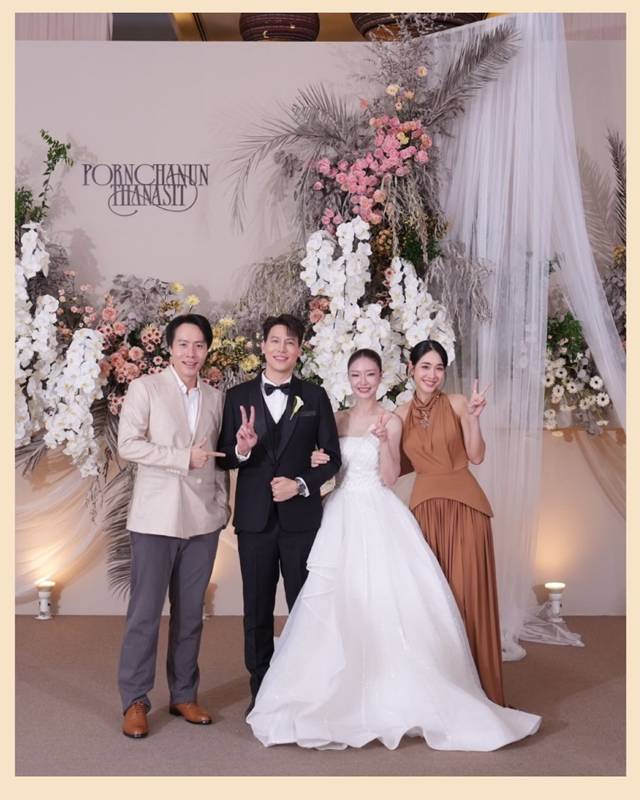 น พีชญา ควง เคลวิน ร่วมยินดีน้องชายแต่งงาน 